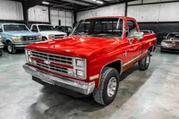 1986-Chevrolet-K10-Apple Red-111834-33.jpg